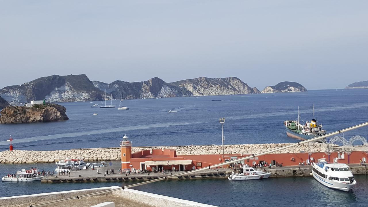 Agenzia Aprea Appartamenti Ponza Exteriér fotografie